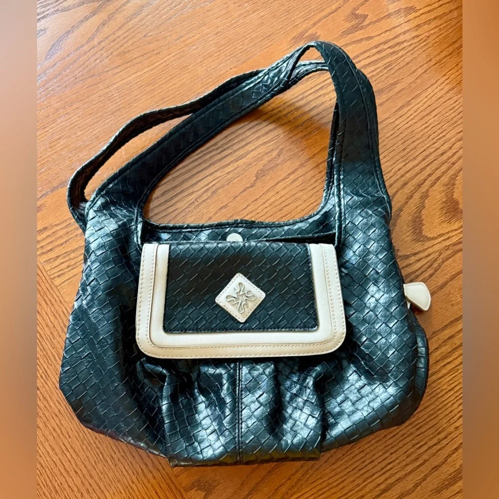 Simply Vera Vera Wang Shoulder Bag Womens Medium Black Woven Good Hobo Purse